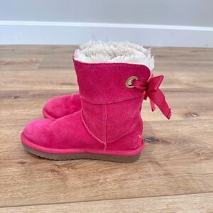 Koolaburra by Ugg Girls Hot Pink Suede Boots w/ Bow on the Back - Size 13